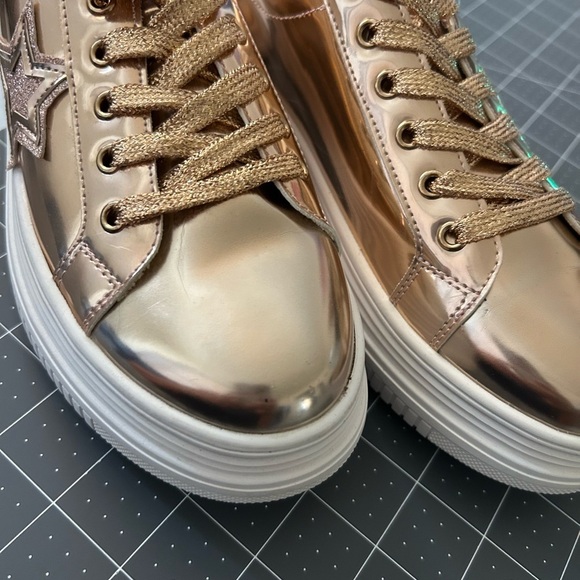 Nature Breeze Shoes - Nature Breeze Rose Gold Star Sneakers